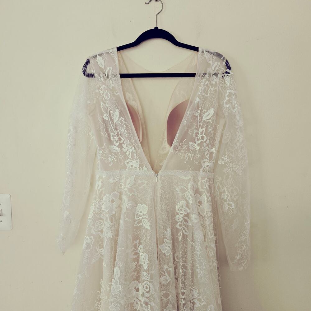 New BHLDN Riki Dalal Joan Illusion V-Neck Long-Sleeve Lace Wedding Gown Size 12 - Picture 9 of 14